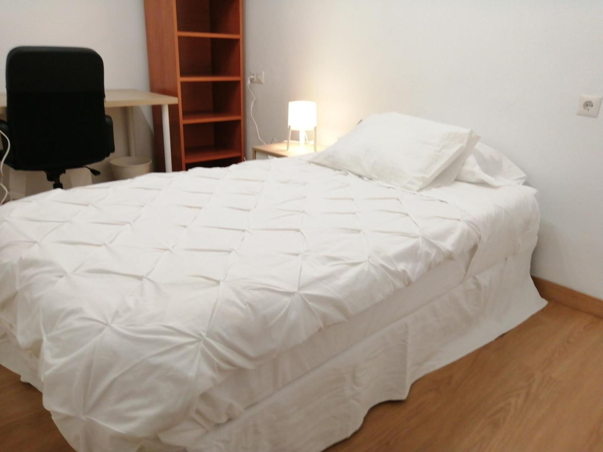 Funcional Y Renovado Apartamento En Iturrama Памплона Екстер'єр фото