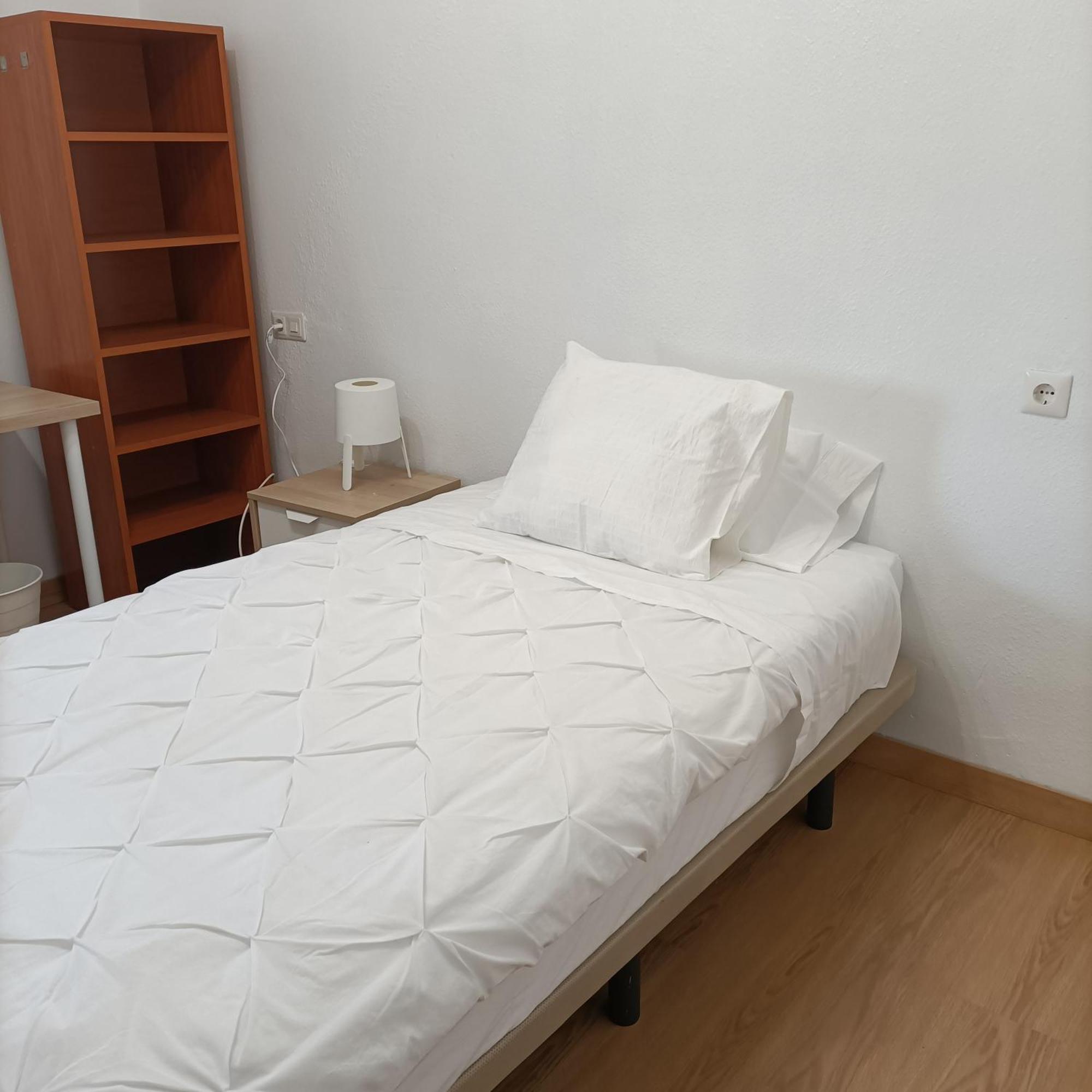 Funcional Y Renovado Apartamento En Iturrama Памплона Екстер'єр фото